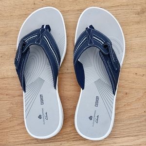 Clarks Cloudstepper Brinkley Keely Sandals - Navy